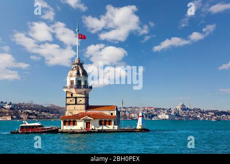 Maiden's Tower, ein byzantinischer Leuchtturm auf dem Bosporus, Istanbul, Türkei Stockfoto