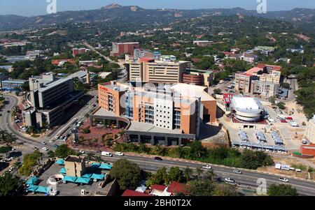 Luftaufnahme von Nelspruit City und CBD Stockfoto