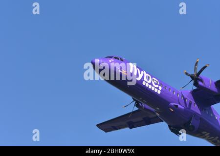 Ein flybe Propeller Flugzeug, Bristol Airport, Lulsgate Stockfoto