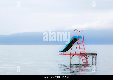 Wasserrutsche auf dem Ohrid See, Mazedonien Stockfoto