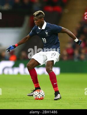 LONDON, ENGLAND - Paul Pogba aus Frankreich während des internationalen Freundschaftsspiel zwischen England und Frankreich im Wembley Stadion am Dienstag, den 17. November 2015. (Credit Ryan Dinham, Mi News) Stockfoto