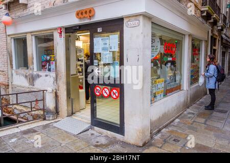 COOP, Supermarkt, San Polo Viertel, Venedig, Italien Stockfoto