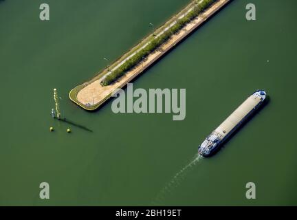 , Schiff auf dem Rhein-Herne-Kanal in Herne, 20.04.2016, Luftaufnahme, Deutschland, Nordrhein-Westfalen, Ruhrgebiet, Herne Stockfoto