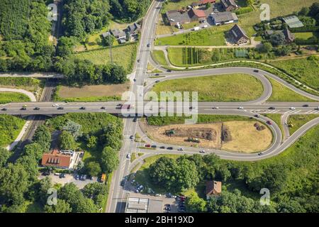 , Standort für den Umbau der B288 zur A524 an der Kreuzung Huckingen in Duisburg, 09.06.2016, Luftaufnahme , Deutschland, Nordrhein-Westfalen, Ruhrgebiet, Duisburg Stockfoto