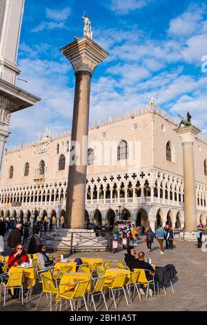 Caffe Gelateria Al Todaro, Piazzetta, Riva Degli Schiavoni, San Marco, Venedig, Italien Stockfoto