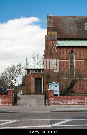 St Catherine’s Church, Neasden Lane, London NW10 1QB Stockfoto