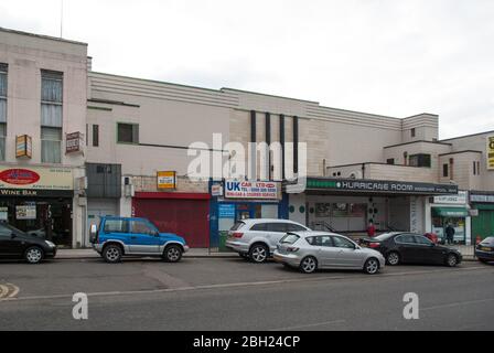 1930er Architektur Art Deco Cremefliesen Faiance Curzon Cinema, Colindale, London von Arthur Percival Starkey Frederick Adkins Stockfoto