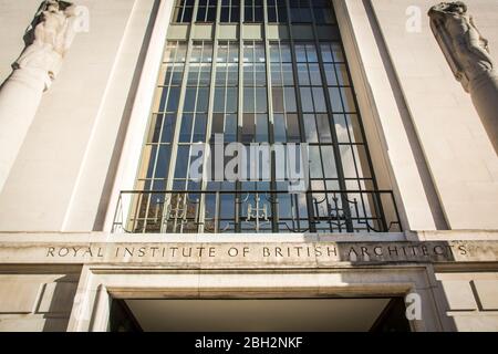 LONDON - Gebäude des Royal Institute of British Architects (RIBA) am Portland Place, dem hauptsitz der professionellen Architekten in Großbritannien Stockfoto