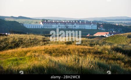 *STOCK IMAGES FOR EDITORIAL ONLY* aufgenommen im Juli 2018 Turnberry, Schottland, UK. 21. April 2020. Im Bild: Trump Turnberry Golf Resort seit 2014 im Besitz der Trump Organisation, die in der kleinen Stadt Turnberry, Ayrshire, an der Westküste Schottlands liegt. Seit Donald J. Trump US-Präsident wurde, hat er das Eigentum an seinem Sohn Eric Trump weitergegeben. Stockfoto