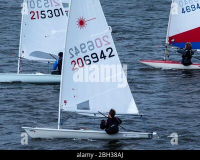 Segeln Dinghy Racing, East Lothian Yacht Club, North Berwick Stockfoto