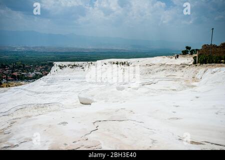 Türkei Pamukkale, in seiner jetzigen Form ohne Photoshop mit Details und Ansichten Stockfoto