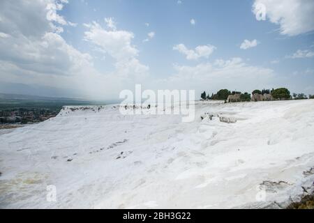 Türkei Pamukkale, in seiner jetzigen Form ohne Photoshop mit Details und Ansichten Stockfoto