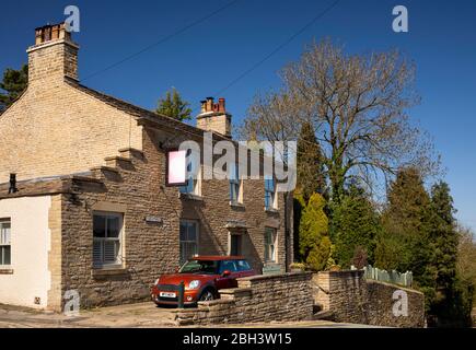 Großbritannien, England, Cheshire, Bollington, Red Lion Brow, ehemaliges öffentliches Haus des Roten Löwen, jetzt Privathaus Stockfoto