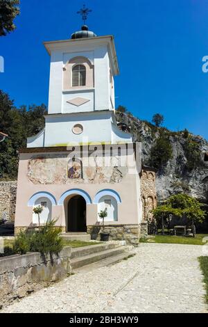 VITOVNICA, SERBIEN - 11. AUGUST 2019: Mittelalterliches Kloster Vitovnica, Sumadija und Westserbien Stockfoto