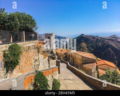Schöne Landschaft von Savoca, Sizilien in Italien Stockfoto