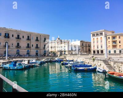 Schöne touristische Foto der Stadt in Sizilien, Italien Stockfoto