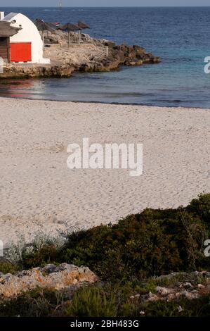 Binibèquer, Binibeca. Fischerdorf und Strand. Menorca, Spanien Stockfoto