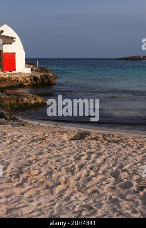 Binibèquer, Binibeca. Fischerdorf und Strand. Menorca, Spanien Stockfoto