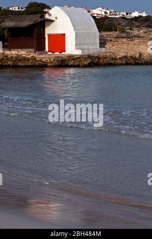 Binibèquer, Binibeca. Fischerdorf und Strand. Menorca, Spanien Stockfoto