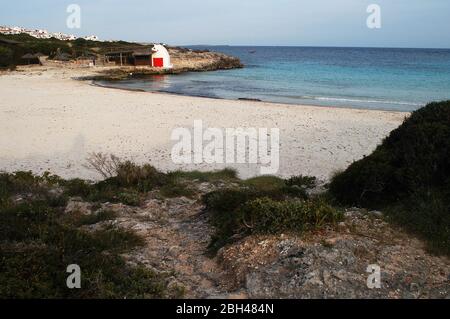 Binibèquer, Binibeca. Fischerdorf und Strand. Menorca, Spanien Stockfoto