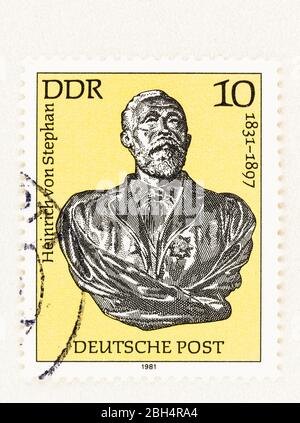 SEATTLE WASHINGTON - 21. April 2020: 1920 Briefmarke der DDR mit Heinrich von Stephan Büste und 150. Geburtstag. Scott 2157 Stockfoto