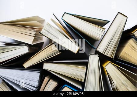 Bücher von direkt oben gesehen Stockfoto
