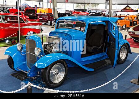 Automobile / American made Ford ( Hot Rod ) auf einer Automobilausstellung in Melbourne Victoria Australien ausgestellt. Stockfoto