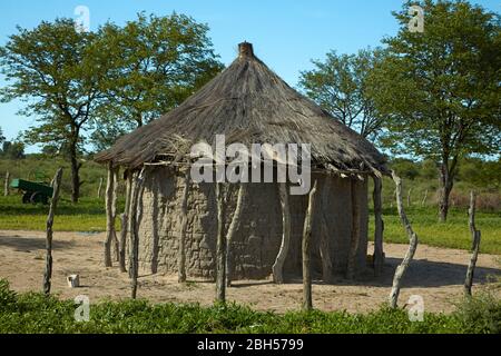 Schlammhütte, Okavango Delta, Botswana, Afrika Stockfoto