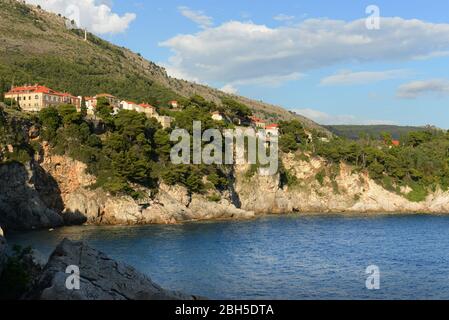 Die atemberaubende Adriaküste in Dubrovnik, Kroatien. Stockfoto