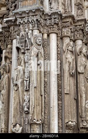 Der Westen - Royal - Portal, Chartres Kathedrale, Chartres, Frankreich - Cathédrale Notre-Dame de Chartres Stockfoto