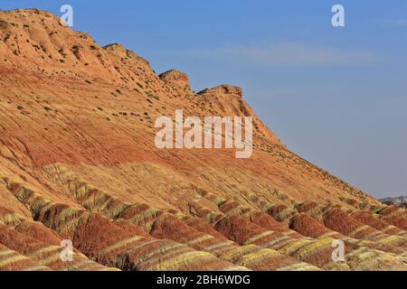 Bunte Leinwand Landform von der Sightseeing-Straße. Zhangye-Danxia Qicai Scenic Spot-Gansu-China-0826 Stockfoto