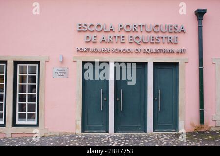 Lissabon, Portugal - 10. Februar 2020: Portugiesische Schule für Reitkunst. Institution für die Erhaltung der Reitkunst, in der Portu Stockfoto