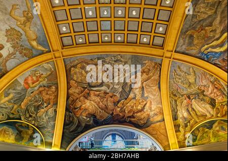 Elegantes Einkaufszentrum Pacifico, Painted Central Dome, Florida Street, Buenos Aires, Argentinien Stockfoto