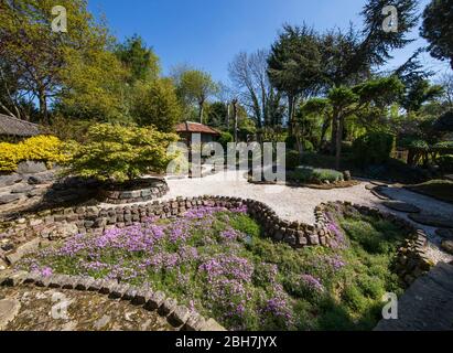 Der preisgekrönte Japanische Garten im Pure Land Meditation Center in der Nähe von Newton auf Trent, wie der ehemalige buddhistische Mönch Buddha Maitreya sagt, ist eine Warnung an die Menschheit. Stockfoto