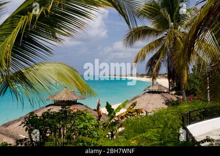 Strand von La Samanna Saint Martin / Sint Maarten Stockfoto