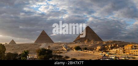 Pyramiden Von Gizeh; Al Haram, Regierung Von Gizeh, Ägypten. Stockfoto