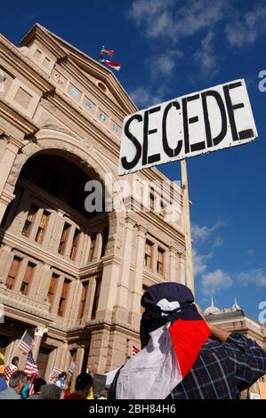 Austin Texas USA, 16. Januar 2009: Eine Koalition von Tea-Party-Gruppen, die verschiedene Ursachen befürworten, versammelten sich gegen Demokraten und US-Präsident Barack Obama im Texas Capitol. Die Veranstaltung findet eine Woche nach der Absage einer Konferenz zur Teeparty im Februar in San Antonio statt, bei der Sarah Palin als Sprecherin teilnehmen sollte. ©Bob Daemmrich Stockfoto