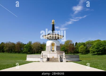 Milton Keynes Frieden Pagode Stockfoto