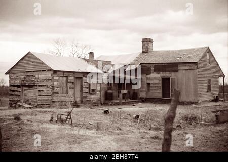 Sam Houston's Hütte in Fort Gibson, Oklahoma. 1830 heiratete Houston, ein Adoptivmitglied der Cherokee Nation, eine Cherokee-Frau namens Talihina (oder Tiana oder Diana Rogers) und zog in dieses Haus, das als "Wigwam Neosho" bekannt war. Ende 1832 ging Houston nach Texas (ohne Talhina), wo er später Präsident der Republik Texas und Gouverneur von Texas wurde. Stockfoto