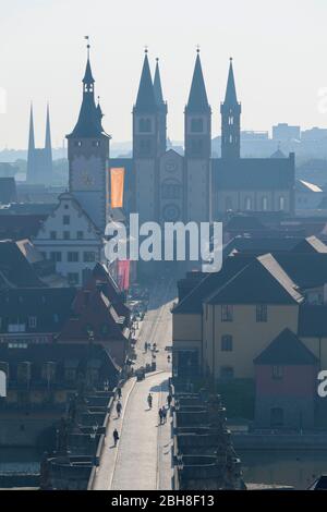 Marienberg Schloss Blick über die Altstadt und Kirchen von Würzburg, Franken, Bayern, Deutschland Stockfoto