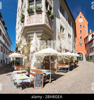 Gasthof Bären am Marktplatz und Obertor, Meersburg, Bodensee, Baden-Württemberg, Deutschland Stockfoto