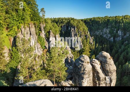 Basteifelsen, Bastei bei Rathen, Elbsandsteingebirge, Nationalpark Sächsische Schweiz, Sachsen, Deutschland Stockfoto