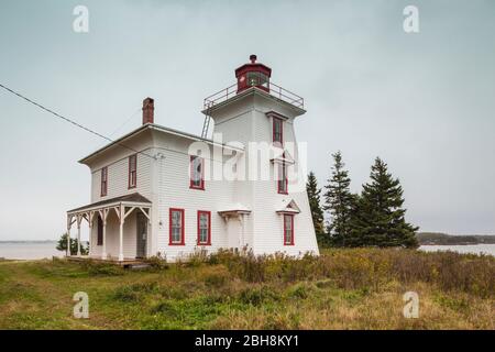 Kanada, Prince Edward Island, Rocky Point, Blockhaus Point Lighthouse am Eingang zum Hafen von Charlottetown Stockfoto