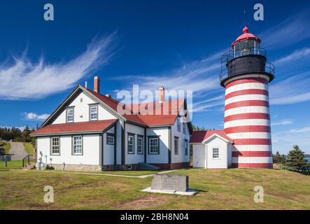 USA, Maine, Lubec, West Quoddy Head Llight Leuchtturm Stockfoto