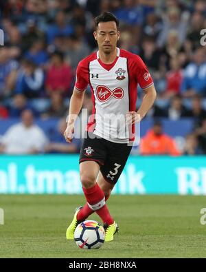 LEICESTER, ENGLAND Maya Yoshida aus Southampton während des Premier League Spiels zwischen Leicester City und Southampton im King Power Stadium, Leicester am Donnerstag, 19. April 2018. (Quelle: Mark Fletcher, Mi News) Stockfoto