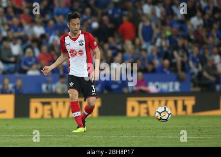 LEICESTER, ENGLAND Maya Yoshida aus Southampton während des Premier League Spiels zwischen Leicester City und Southampton im King Power Stadium, Leicester am Donnerstag, 19. April 2018. (Quelle: Mark Fletcher, Mi News) Stockfoto