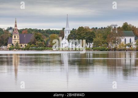 Kanada, Nova Scotia, Mahone Bay, die drei berühmten Kirchen der Stadt Stockfoto