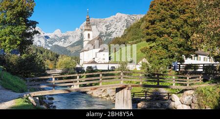 Pfarrkirche St.Sebastian, Reiteralpe, Ramsauer Ache, Berchtesgadener Land, Oberbayern, Deutschland Stockfoto