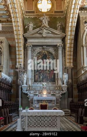 Italien, Mezzogiorno, Apulien / Apulien, Murge, Altamura, Kathedrale Santa Maria Assunta, Seitenaltar Stockfoto