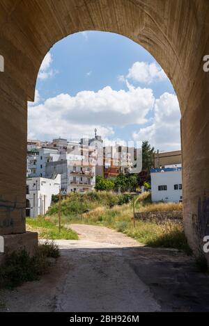 Italien, Mezzogiorno, Apulien / Apulien, Halbinsel Salento, Ginosa, Stadtbild Stockfoto